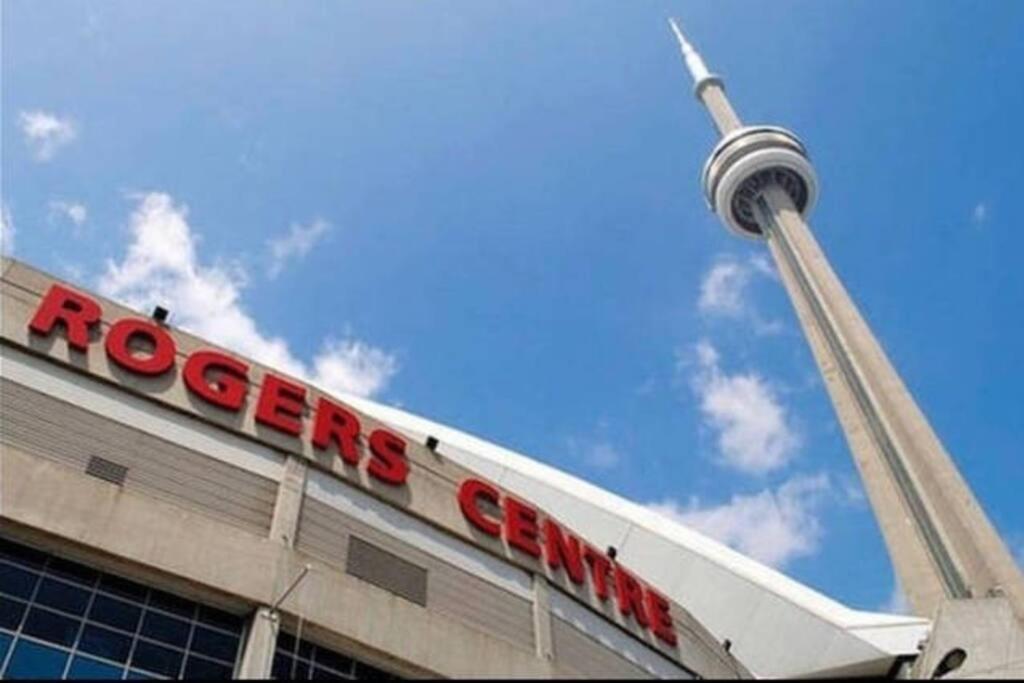 Luxury Suite Downtown Toronto Near Cn Tower Zewnętrze zdjęcie