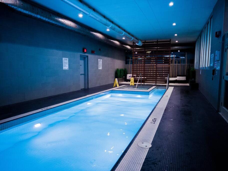 Luxury Suite Downtown Toronto Near Cn Tower Zewnętrze zdjęcie