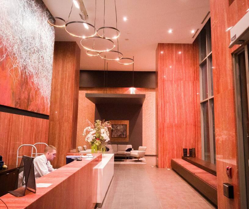 Luxury Suite Downtown Toronto Near Cn Tower Zewnętrze zdjęcie