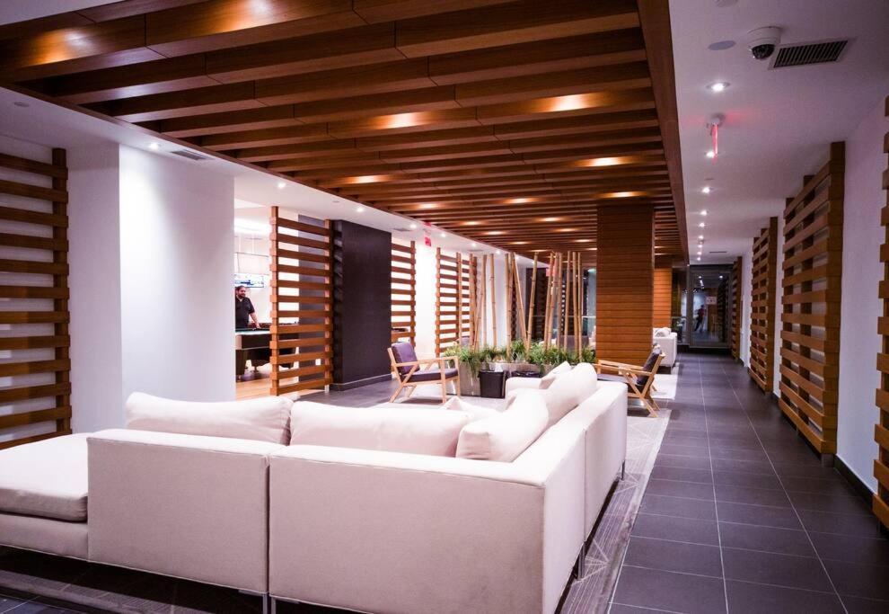 Luxury Suite Downtown Toronto Near Cn Tower Zewnętrze zdjęcie